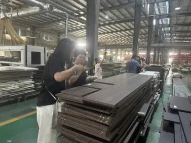 夏日游學(xué) 走進(jìn)兔寶寶 山東兔寶寶全屋定制經(jīng)銷商工廠行圓滿結(jié)束